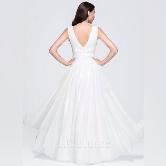Jj's House Elegant White Evening Gown. Perfect for destination wedding! Sz 6. - Picture 10 of 13